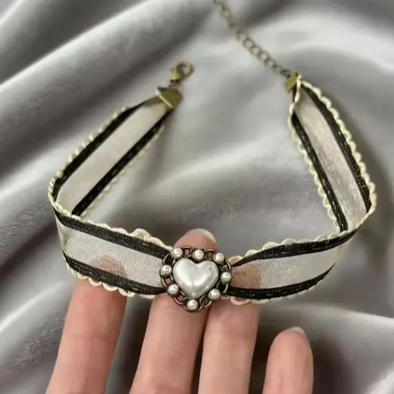 HUANZHI Lace Heart Neck Strap Necklace Date Trip Commute Banquet Shooting Gift Multi-scene Soft Vibe Styling Women Jewelry