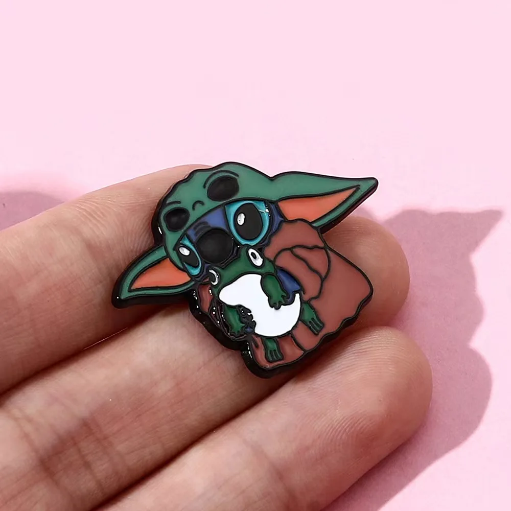 2pcs Disney Stitch Pins Brooch Set Gift Cosplay Cute Stitch Enamel Lapel Pin Clothing Backpack Decoration DIY Accessories