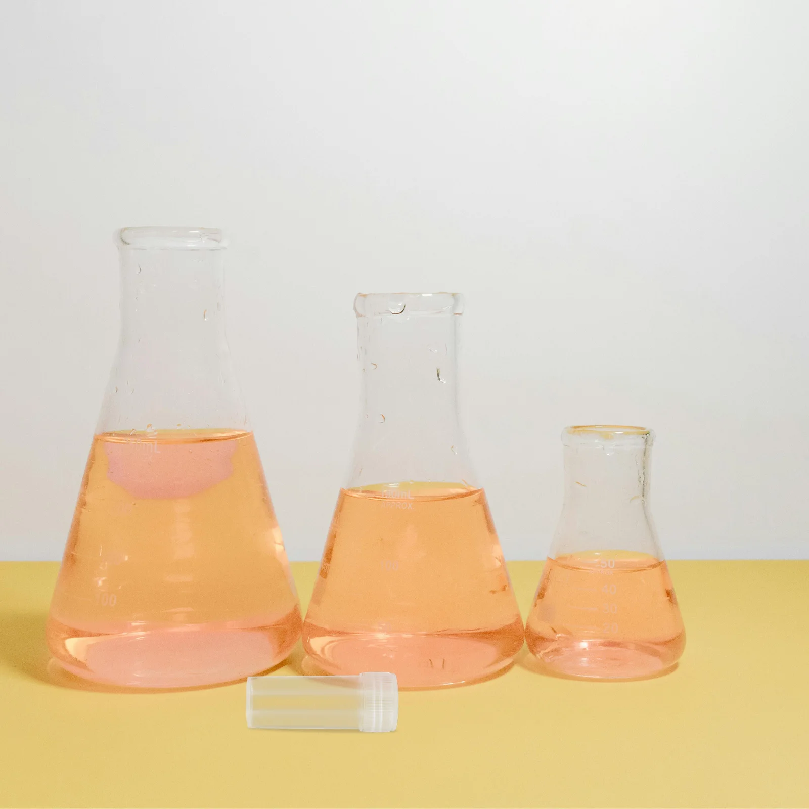 

100 Pcs Sample Container Bottle Clear Test Tube with Cap Mini Plastic Bottles Lids Vials Little