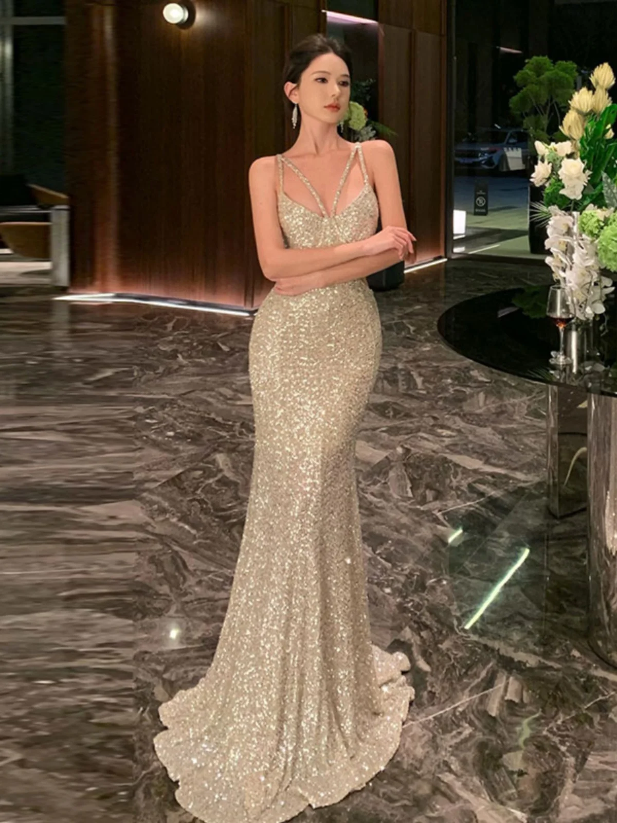 

Elegant Sequin Fish Tail Gown Strapless Evening Dress Glittering Sparkling Hostess Dress mid Waist Polka Dot Polyester Fiber