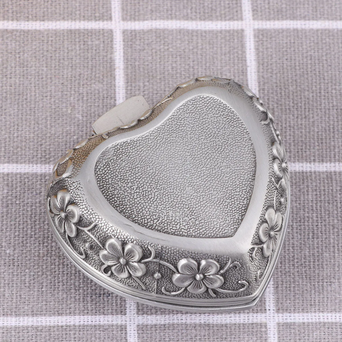 

Princess Jewelry Box Vintage Metal Flower Carved Durable Bronze Lock Jewelry Storage Organizer for Use