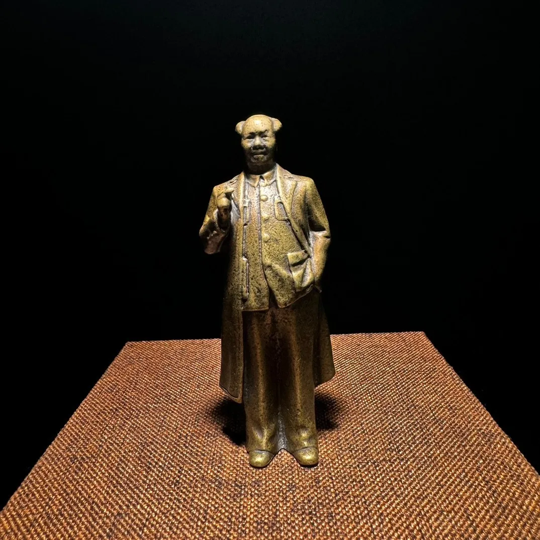 Cultural Revolution Copper smoking Chairman Mao Figurines & Statues