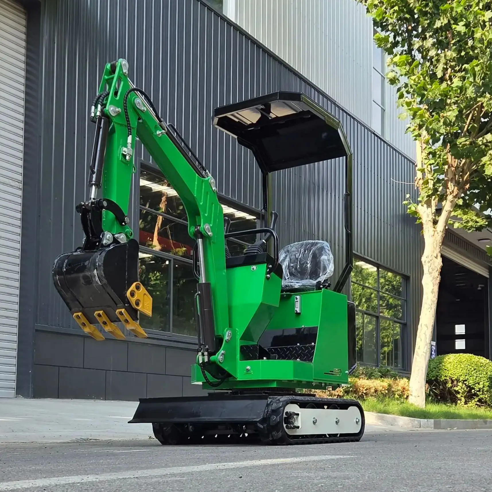 

Popular mini excavator 1 ton hydraulic crawler self-propelled suitable for farm garden and construction 1000KG EPA Euro 5
