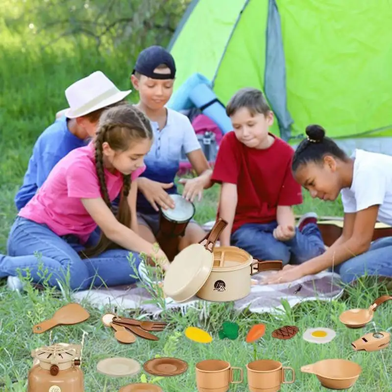 Camping so tun, als würde man Spielzeug spielen