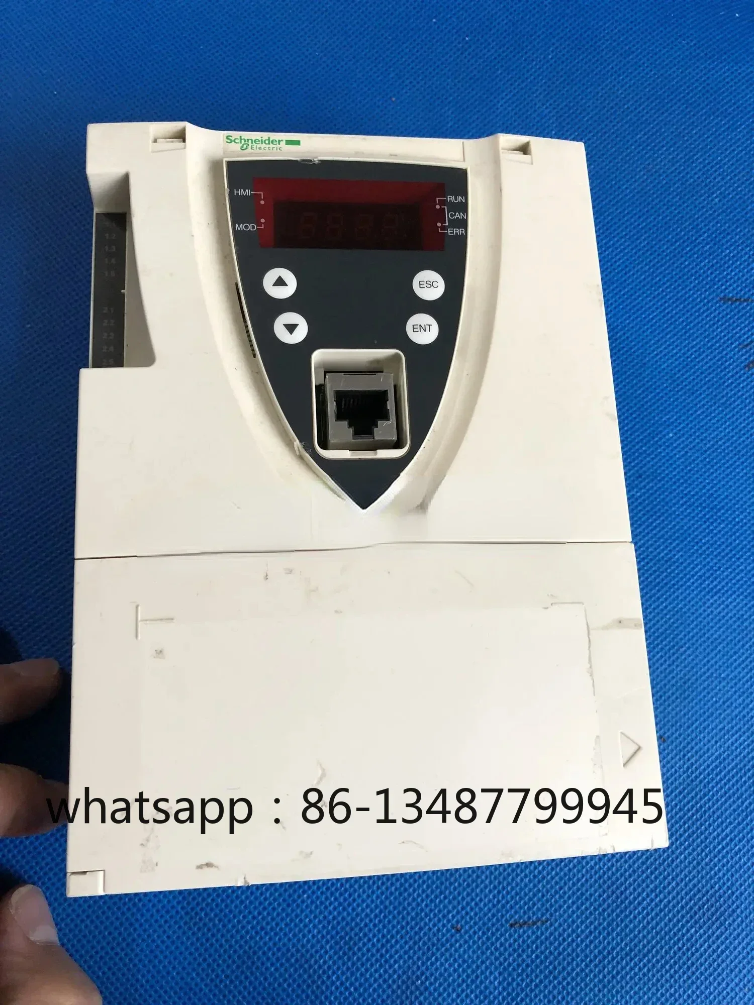 

Преобразователь частоты Schneider ATV71, клеммная карта 11/15/18,5 кВт/22/30 кВт, основная плата управления процессором