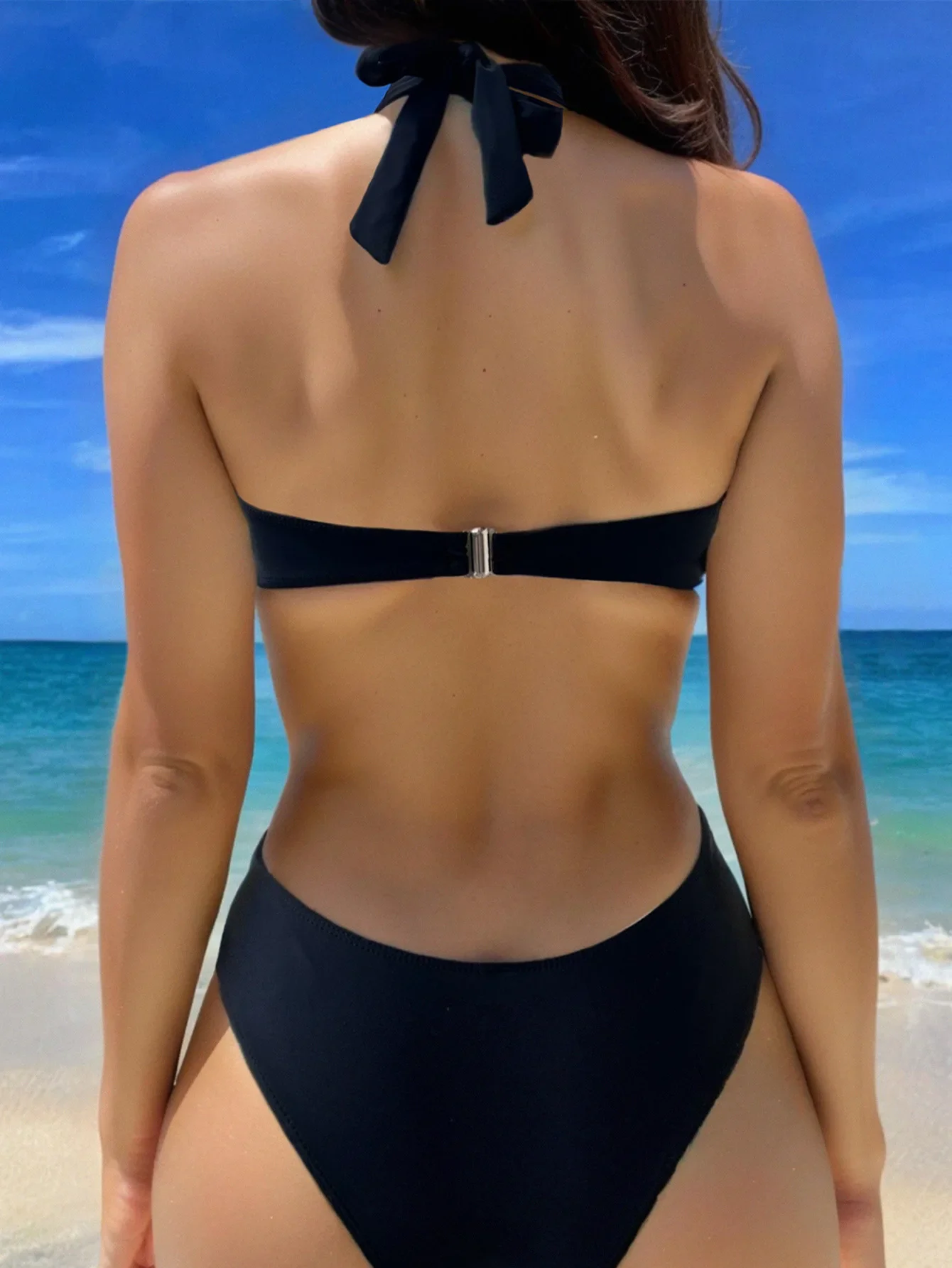 2025 nuevo traje de baño negro de 2 piezas de Color sólido para mujer, conjunto de Bikini Sexy con anillo de cintura alta, traje de baño sin espalda con cuello Halter, traje de baño