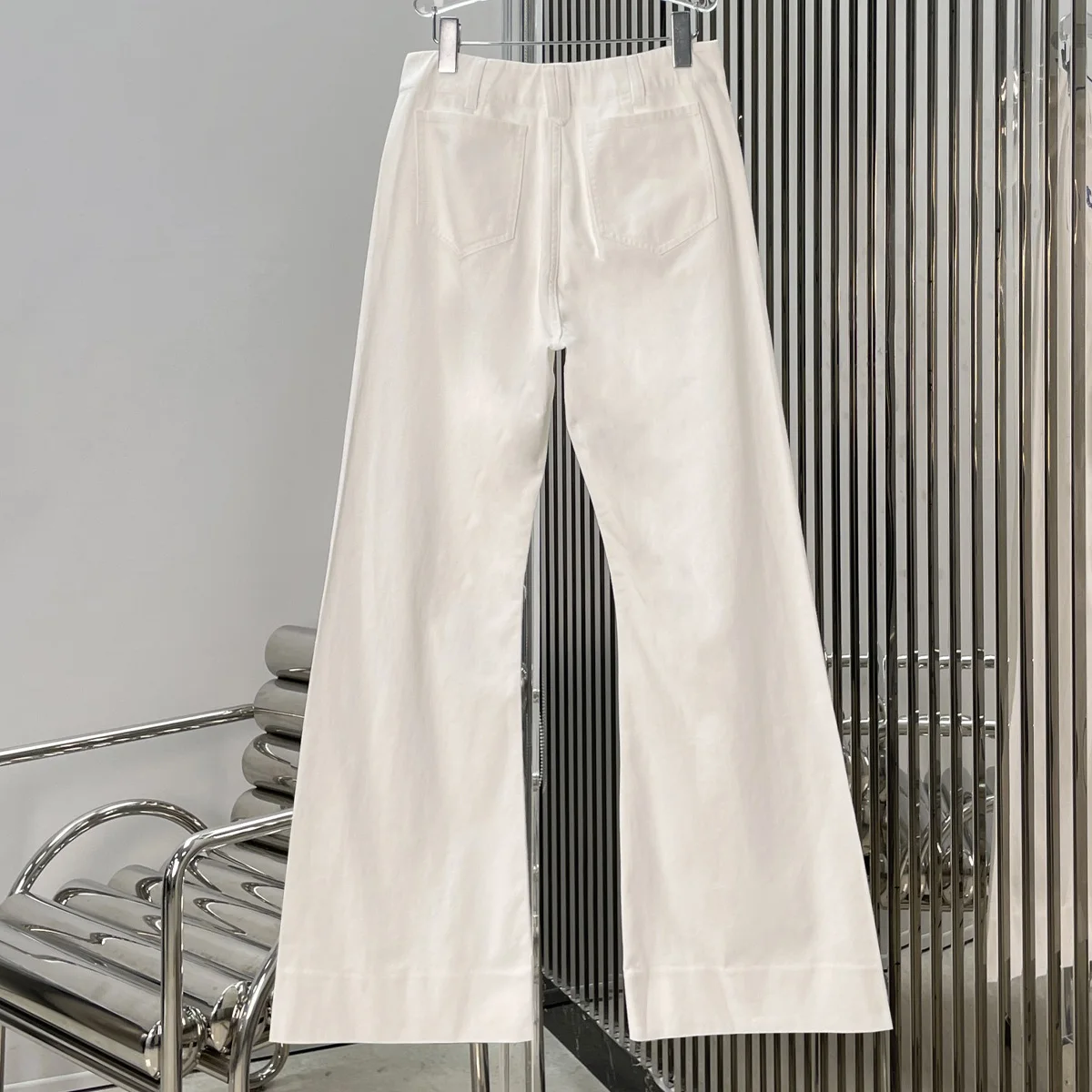 High Quality Women Solid White Flared Jeans Mid Waist Front Pocket Zipper Button Long Denim Trousers lyt133128