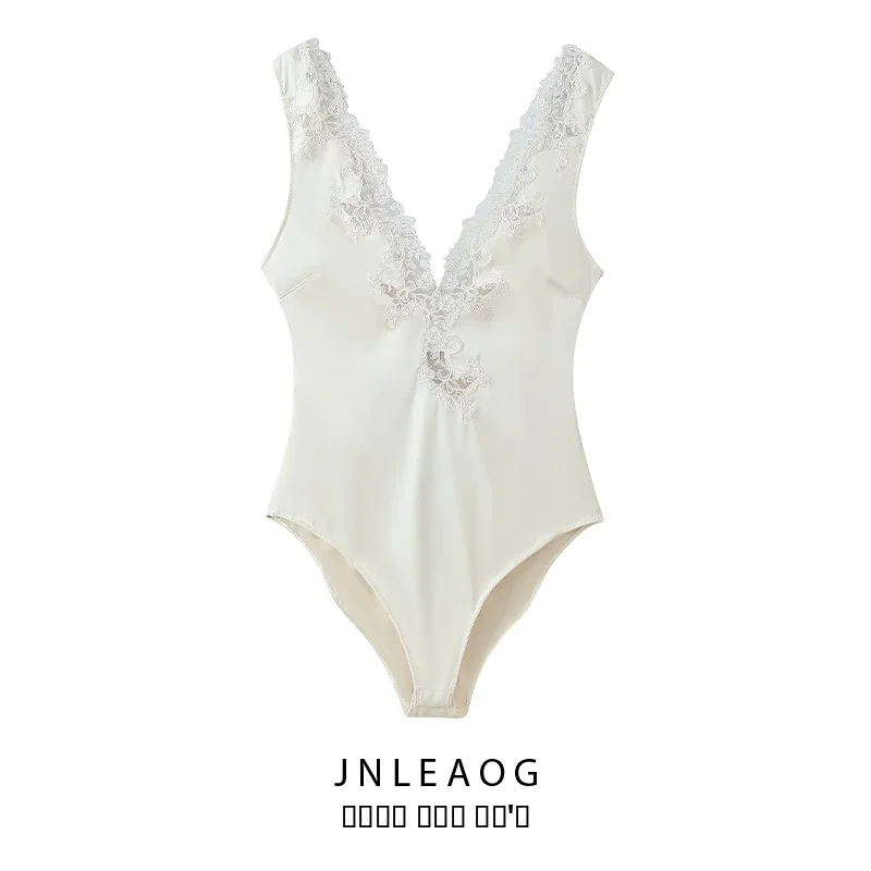 

JNLEAOG Spring New Women's Fashion Sensation Lace Silk Satin Feel One-Piece High Waist Short Pants Polyester Fiber