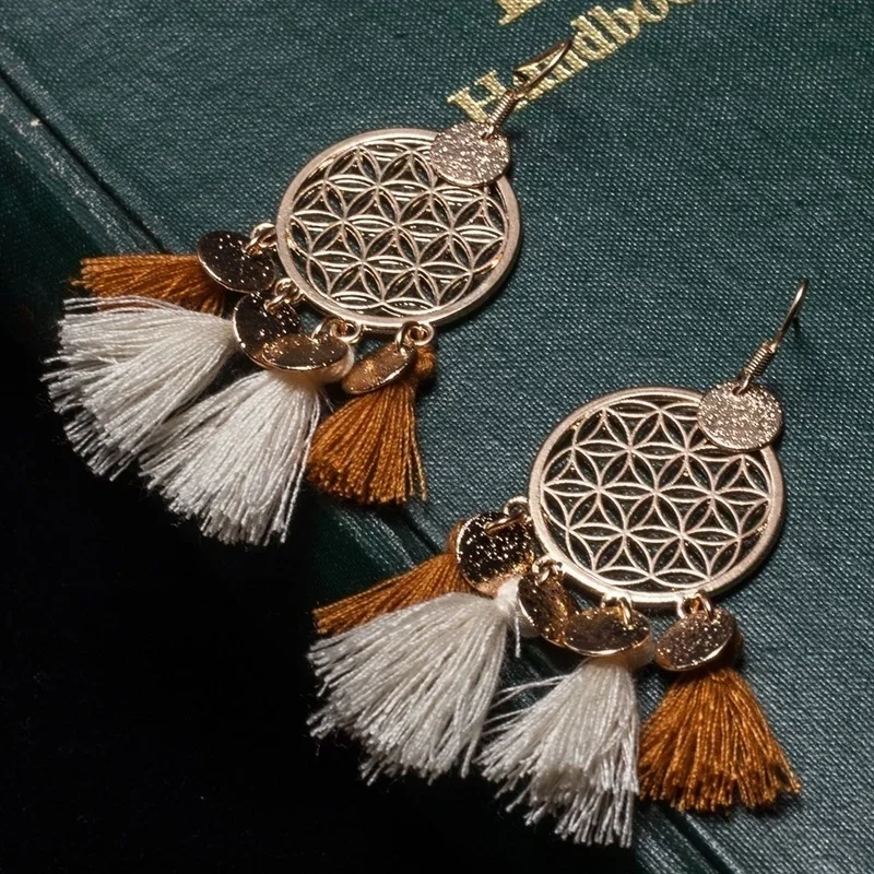 

Fashion Sequins Tassel Earrings Trendy Bohemian Hoop Earrings for Women Wedding Engagement Party Earrings Gifts Jewelry