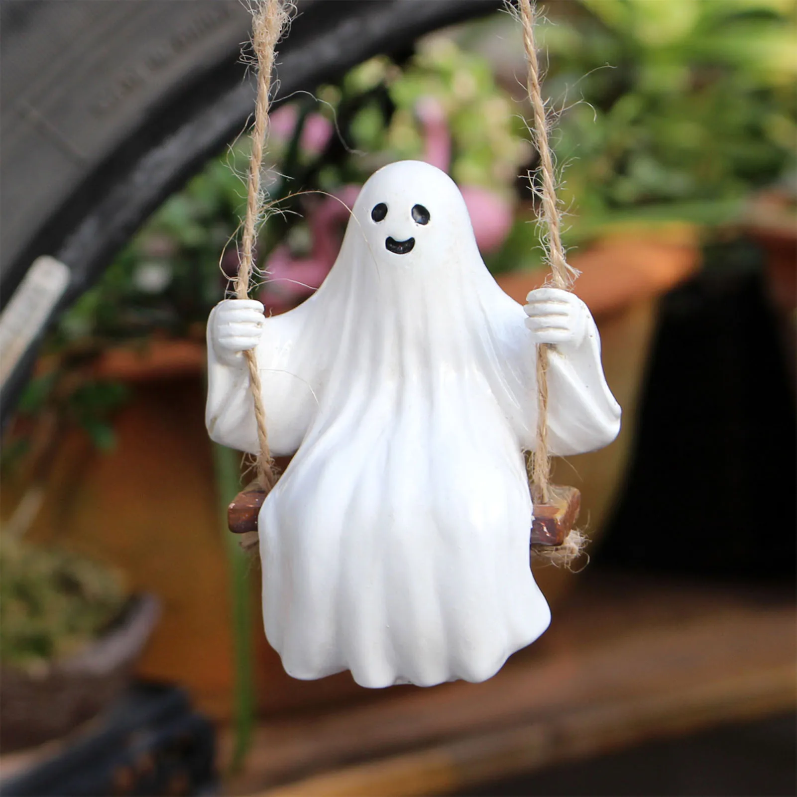 

Halloween Hanging Horror Ghost Figurines Cute Swing Ghost Pendant Fits Halloween Garden Yard Haunted House Terror Decor Ornament