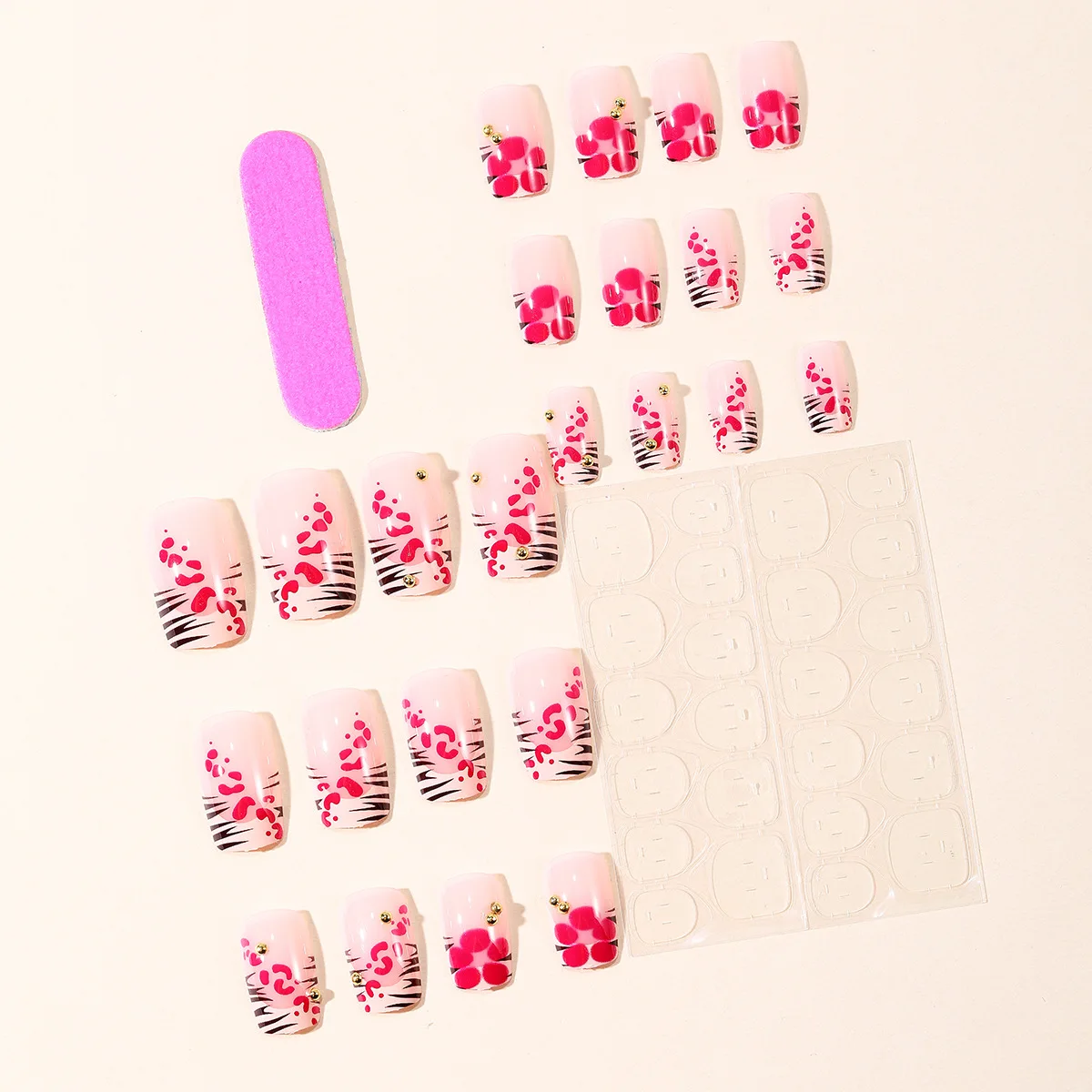 女性用3Dフェイクネイル、ミディアムスクエアネイルチップ、レオパードブラック菱形ラインストーンデザイン、プレスオンつけ爪アートセット