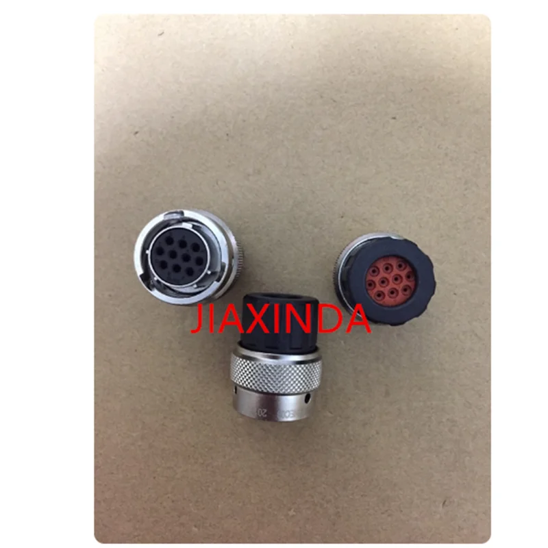 

RT0W61210SNHEC03 Car connector round plug