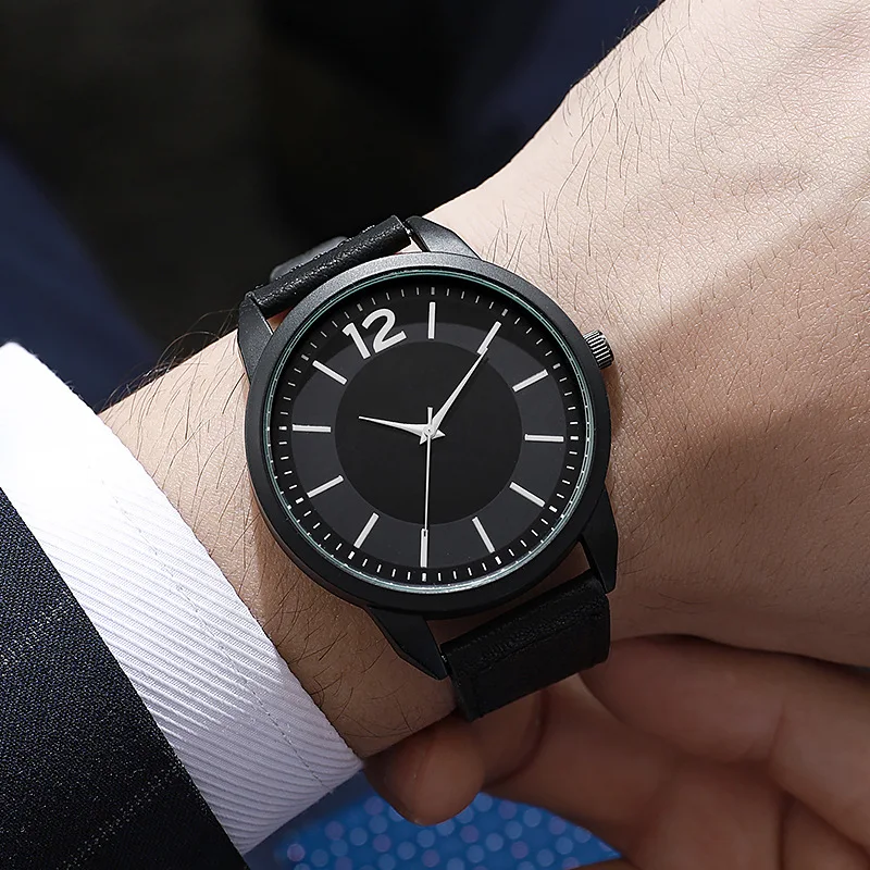 1pc-Quartz Watch Circular Surface Simple and Stylish Business Casual Watch (Box Not Included)