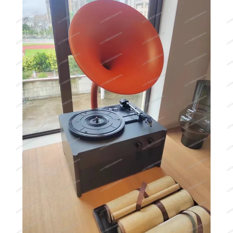 Vintage European Vinyl Record Player – Bluetooth Stereo Radio, Integrated Speaker, Perfect Living Room Decor & Gift