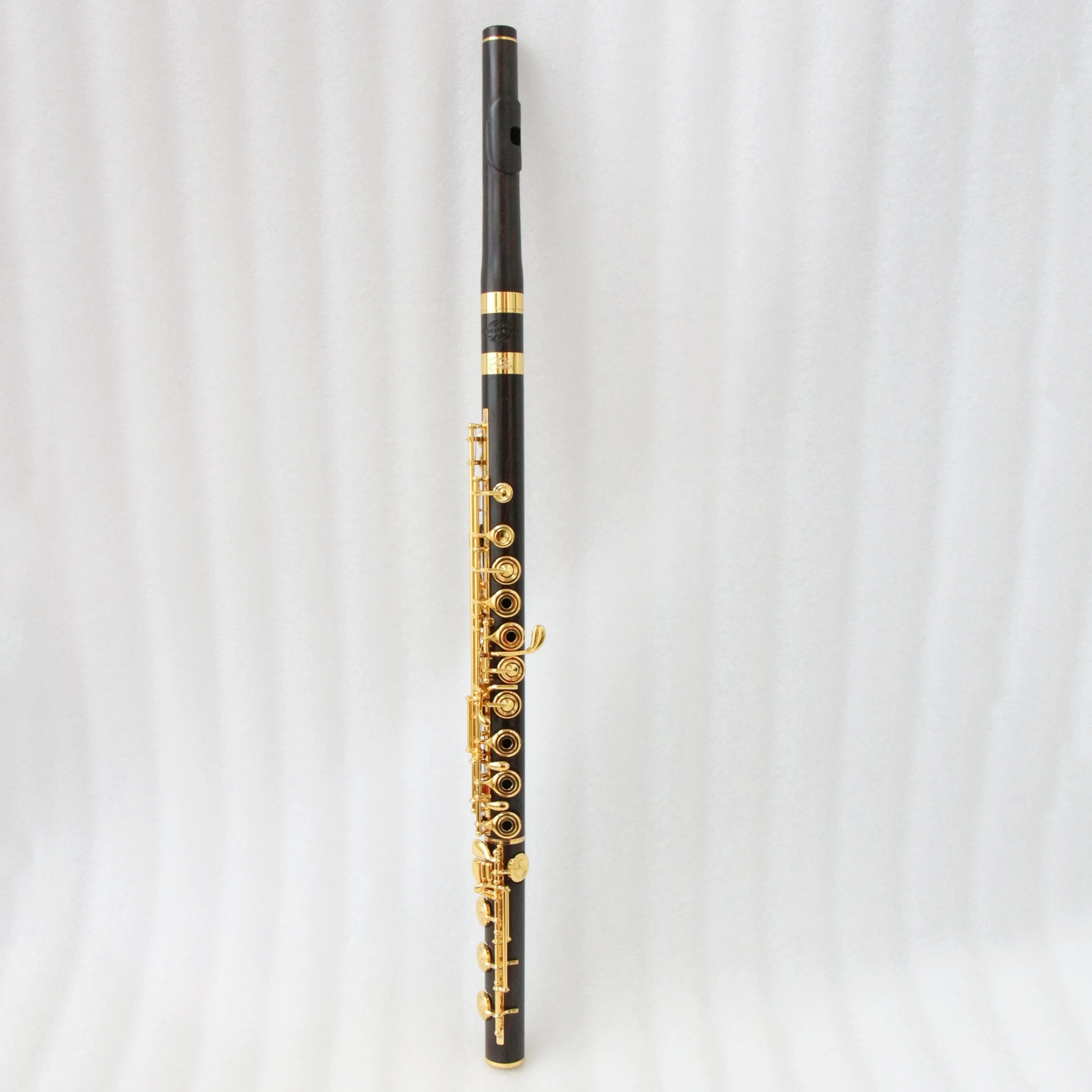 FFL-600G Professional C Ebony Body High End Gold Plate Finish 17 Hole Performance Instrument Flute Offset G Key