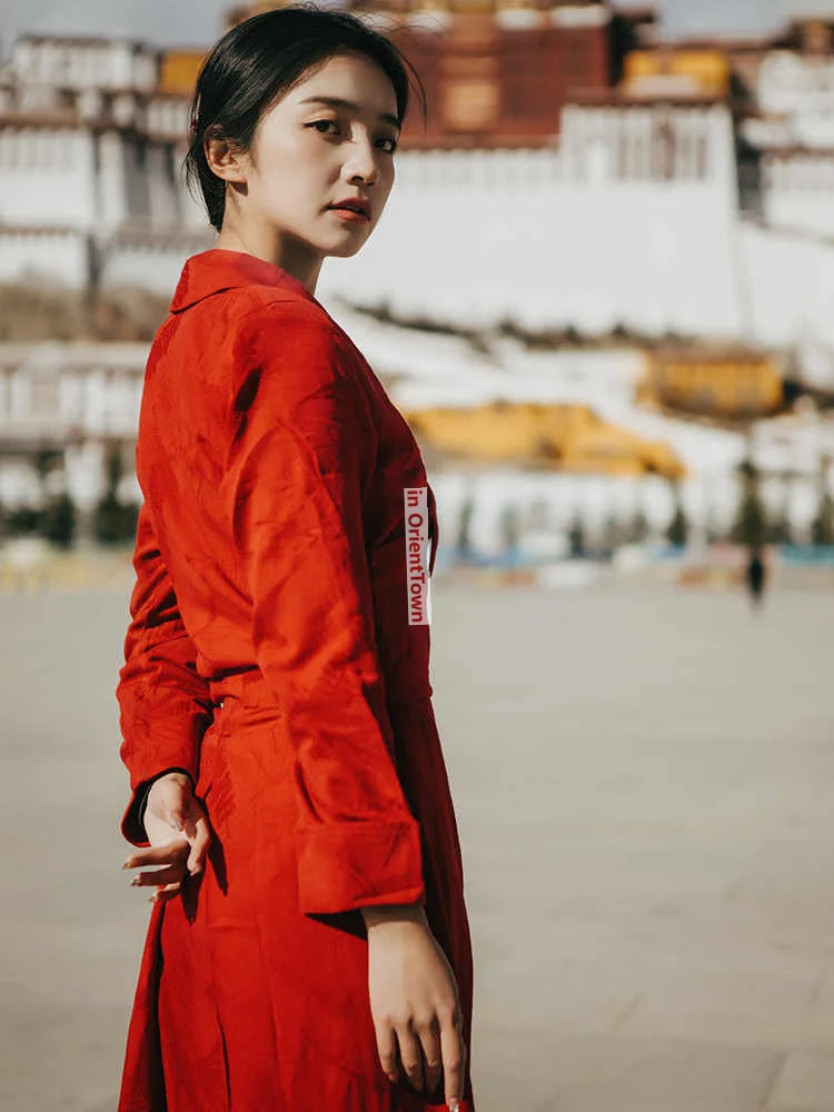 الأحمر التبتية التقليدية رداء ازياء الربيع الصيف الإناث بولا رداء Xizang صورة لاسا الأداء السياحي الملابس TP068