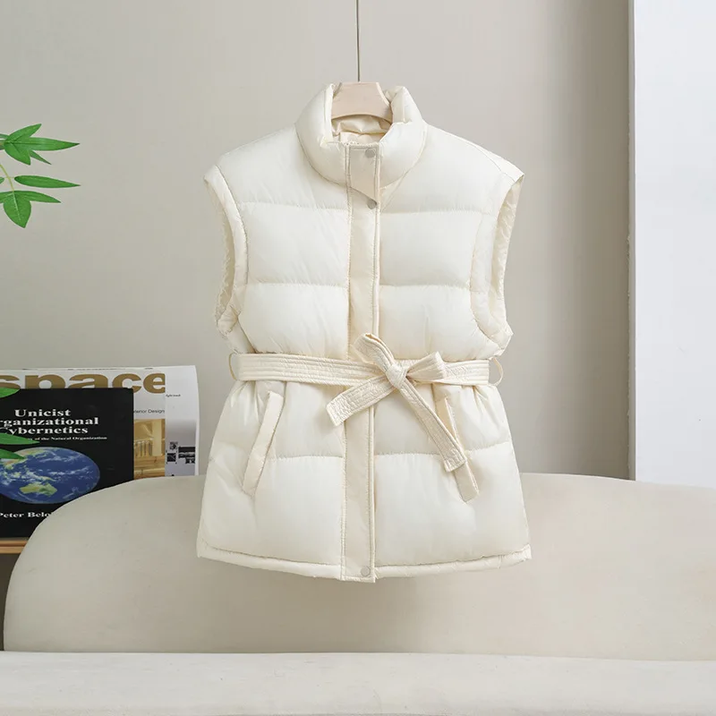 سترة خريف وشتاء 2025 صدرية جديدة للسيدات صدرية قصيرة من القطن صدرية سميكة للطالبات سترات شتوية كورية