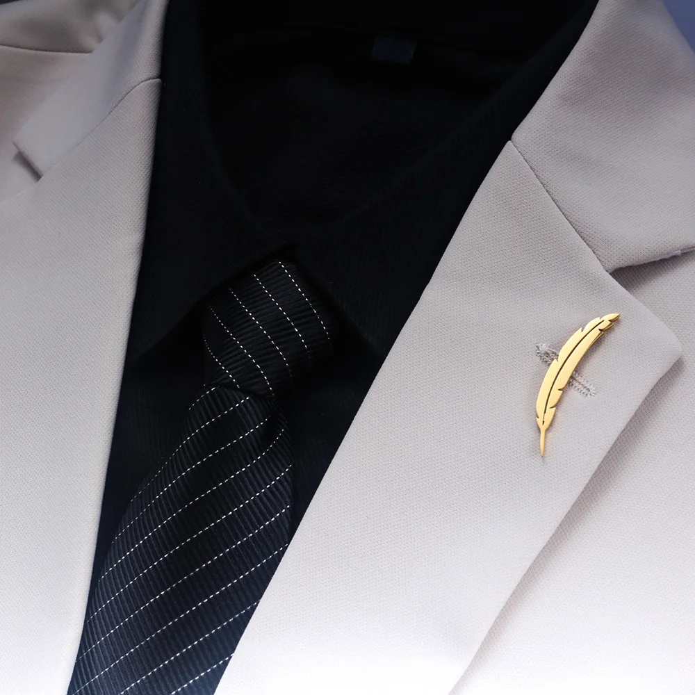 Tangula Fashion Feather Stainless Steel Mens Brooches Minimalism Suit Lapel Pin Accessories Groomsman Wedding Jewelry Gifts