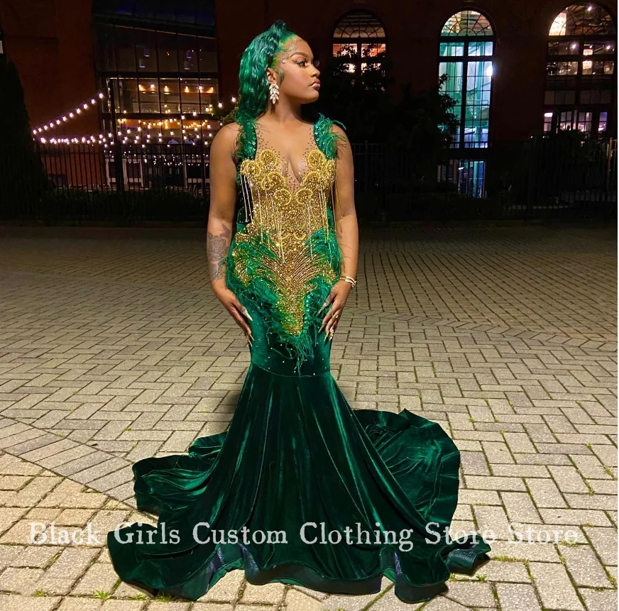 Luxury Emerald Green Mermaid Prom Party Dress 2024 Glitter Feather Beaded Applique Black Girl Wedding Velvet Evening abiye