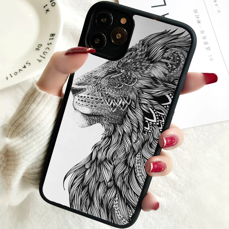 5 5S SE 2020 Phone Cover Case for iPhone 6 6S 7 8 PLUS X XS XR 11 12 13 MINI 14 PRO MAX Rubber Tribal Lion Black White Totem