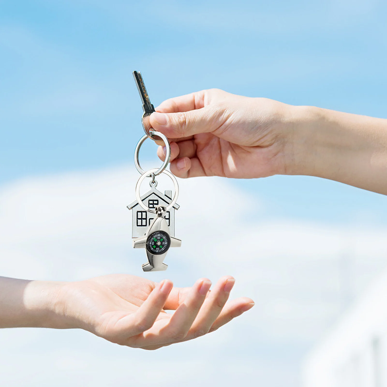 

3 Pcs Aircraft Compass Keychain Gift Chains with Ring Small Size Zinc Alloy Creative