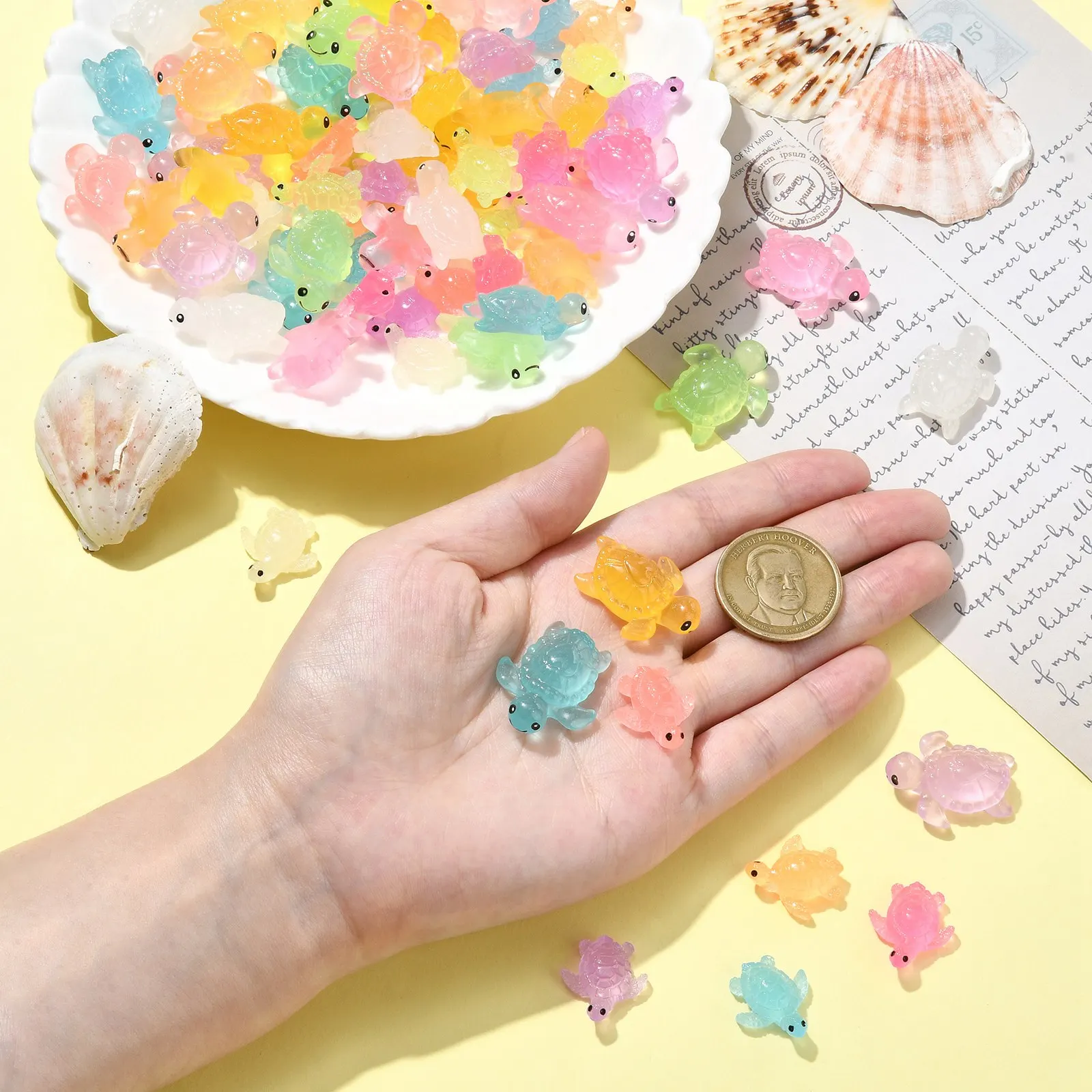 80Pcs Luminous Mini Resin Sea Turtle Figurines Tiny Ocean Animals Glowing Turtles for DIY Decor