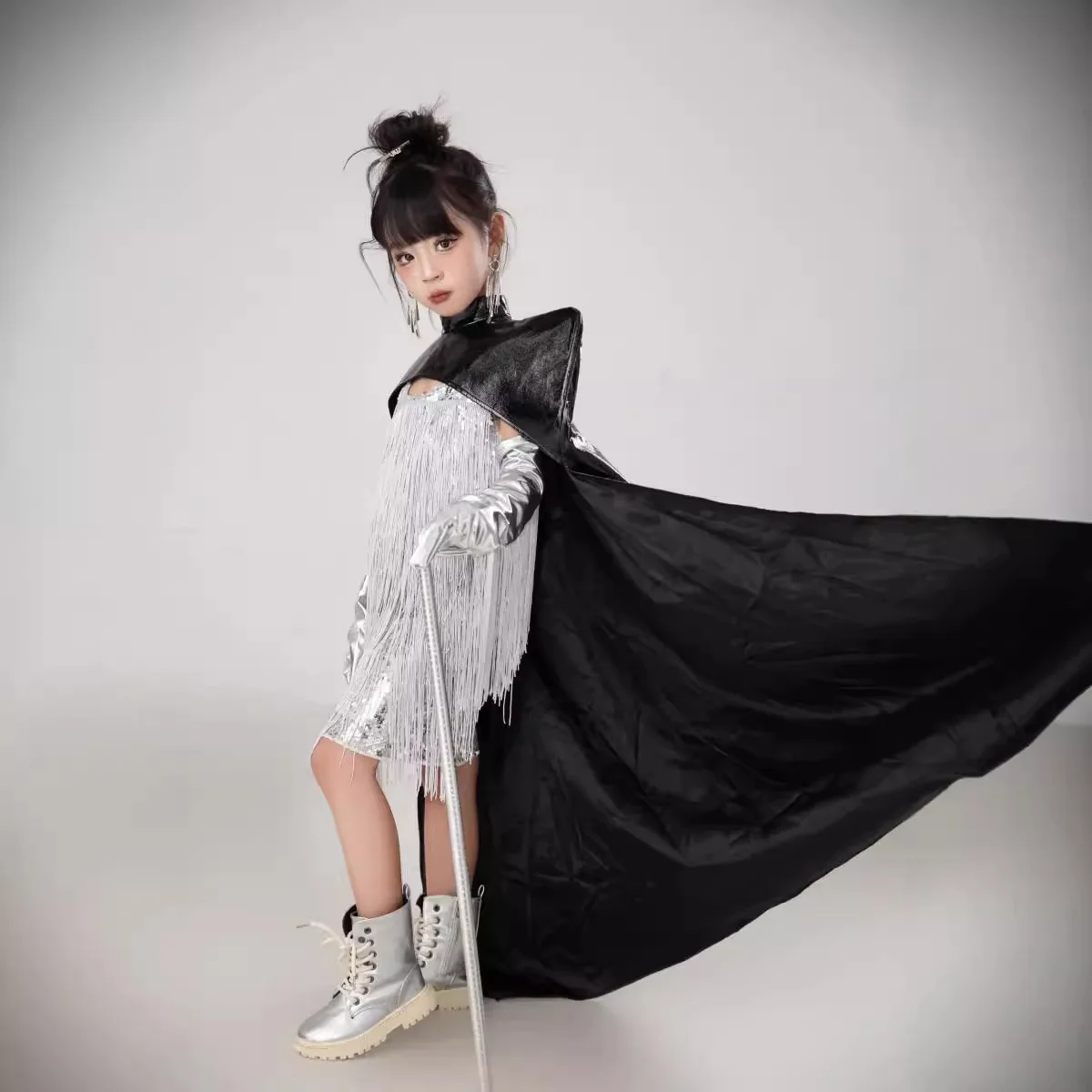 

Girls Meta Universe Future Technology Wind Model Catwalk Children Car Model Halloween Motorcycle Punk Runway Performance Costume