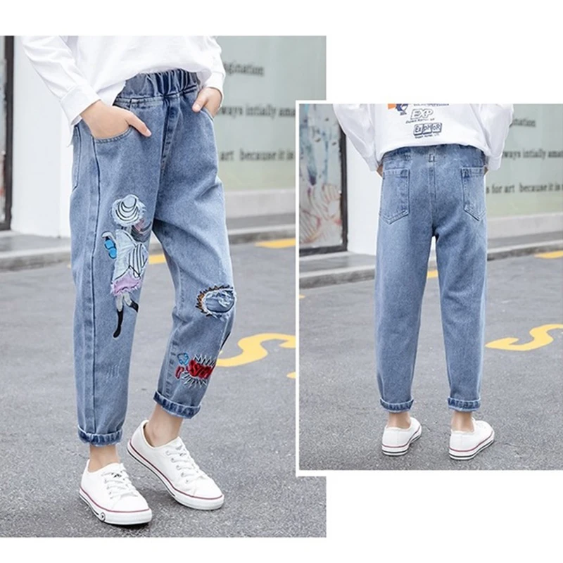 Girls Embroidered Jeans 4