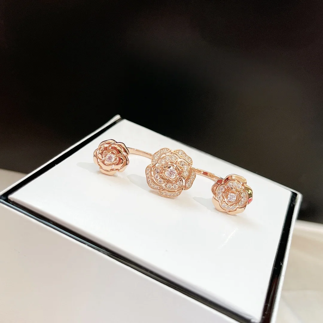 

Fashion trend Advanced sense elegant flower ring