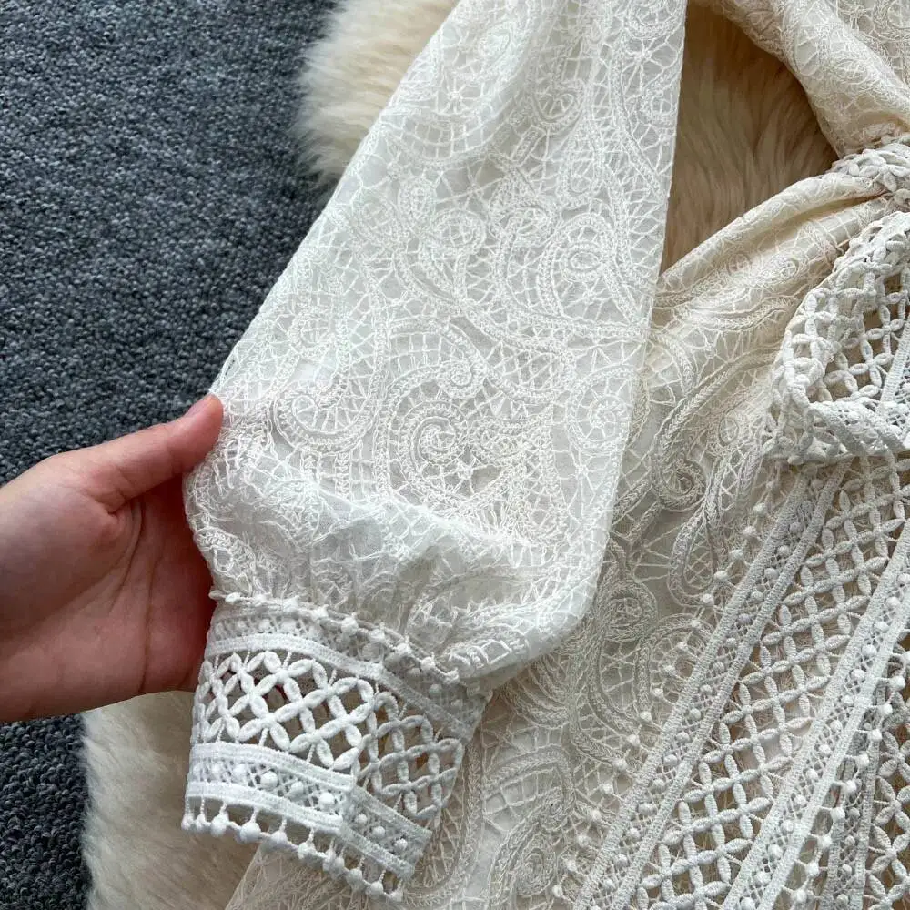 فستان أنيق عتيق مفرغ من الدانتيل بأكمام طويلة مكشكش أنيق على الموضة الكورية الجنية ملابس نسائية