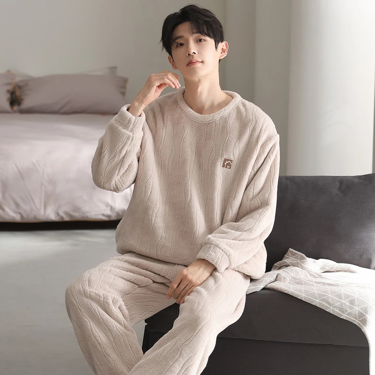 

Мужская зимняя пижама для сна, утепленная, с длинным рукавом, круглым воротом, однотонная, больших размеров, комплект домашней одежды