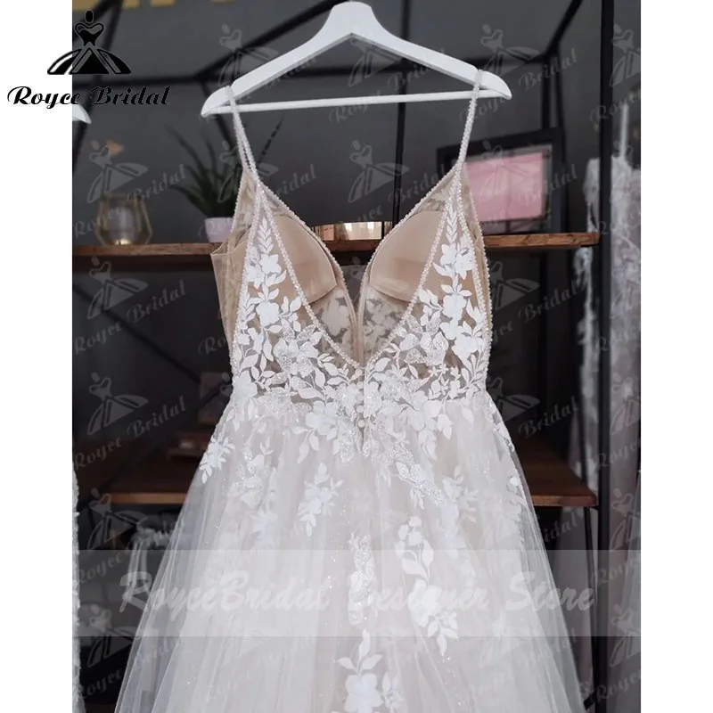 우아한 Boho V 목 웨딩 드레스 흐르는 라인 스파게티 스트랩 꽃 Appliqued Tulle Backless Bridal Gowns vestidos de novia