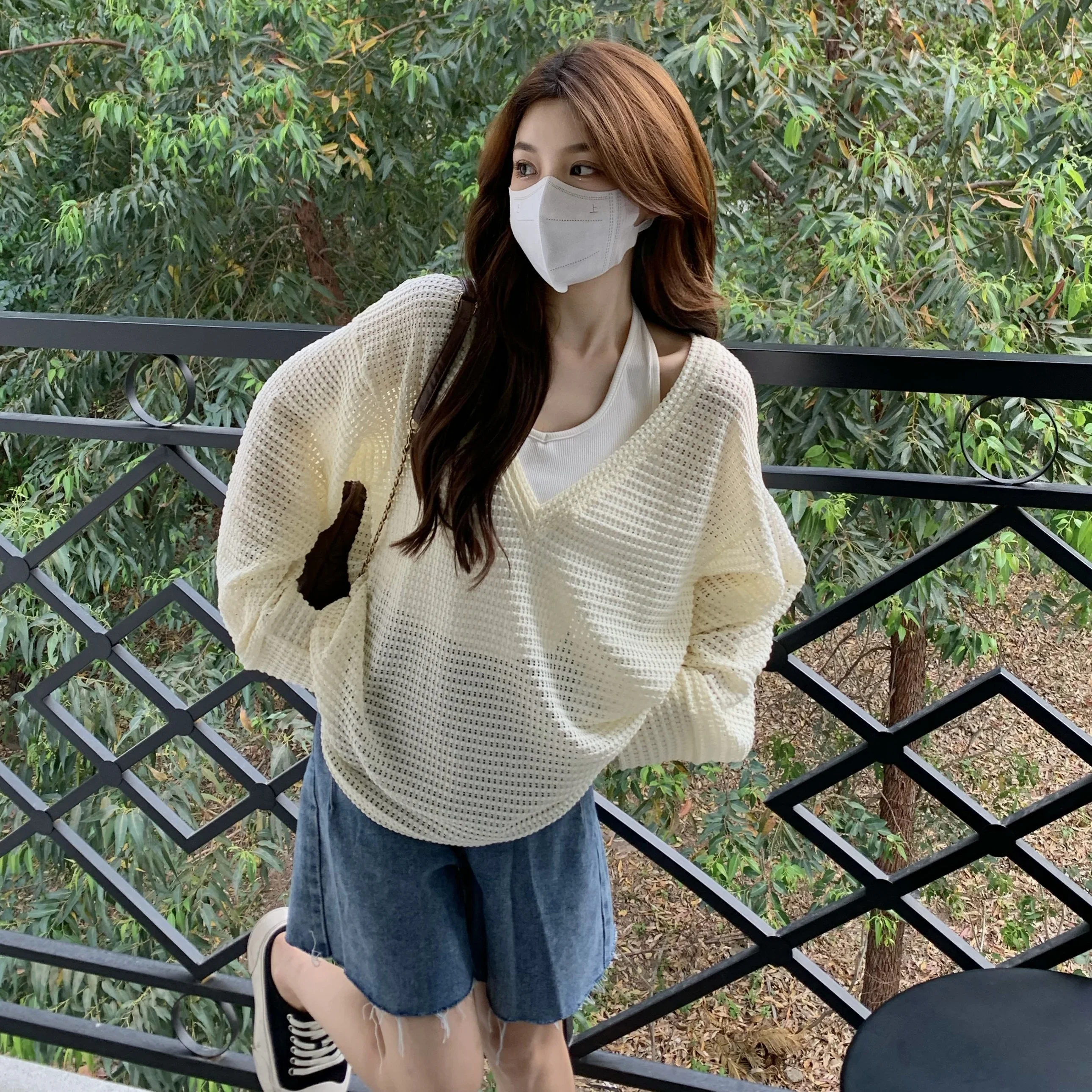 

T-shirts Women Baggy Casual Hollow Out Simple V-neck Ins Ladies Camisetas Korean Style Vacation Long Sleeve Hipster Minimalist