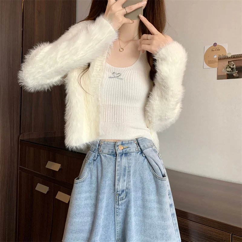 لينة فو فرو المنك سترة سترة سترة 2025 الخريف جديد الفرنسية محبوك 2 قطعة دعوى للنساء موضة سليم كاميس و لاعبا #5