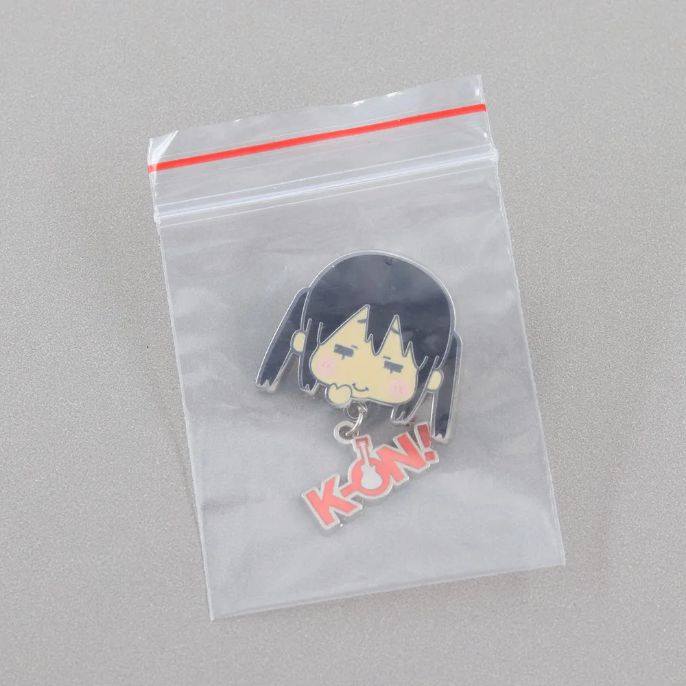 Anime K-ON Nakano Azusa Charakter Emaille-Pin Niedliche Cartoon-Brosche mit zwei Schwänzen Modisches Accessoire Fan-Merchandise Sammlerstück – Detail 14