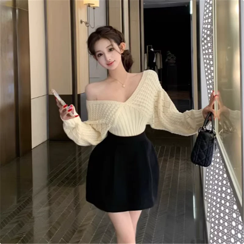 

Sweet Girl New Fall Slash Neck Beige Sweater Matching 2 Piece Sets Off Shoulder Knitted Top&Black Mini Skirt 2pc Dress Suits