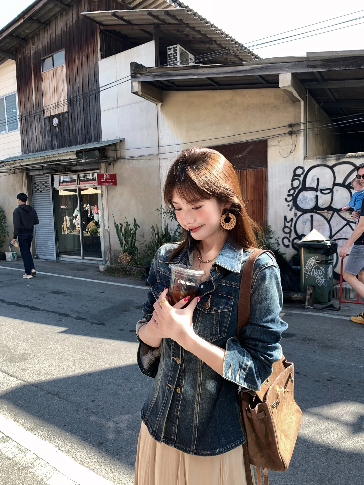 

Washed Vintage Multi-Color Denim Shirt Jacket Clean Fit Loose Women's Cotton Polyester Blend Long Sleeve Button up Coat