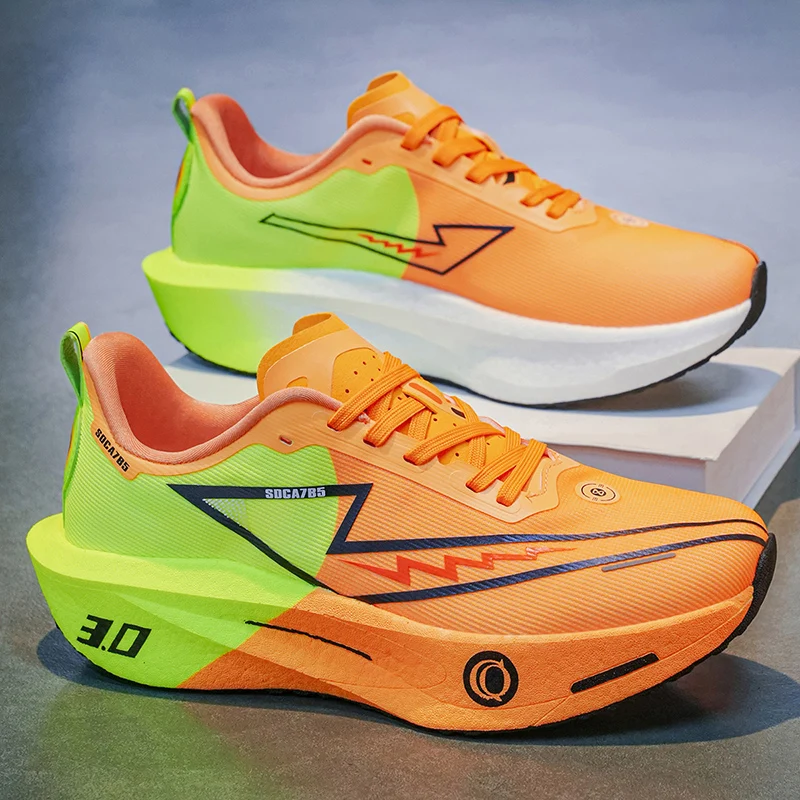 Hot selling popcorn ultra light carbon board sports and leisure shoes, racing super elastic running shoes, trendy shoes