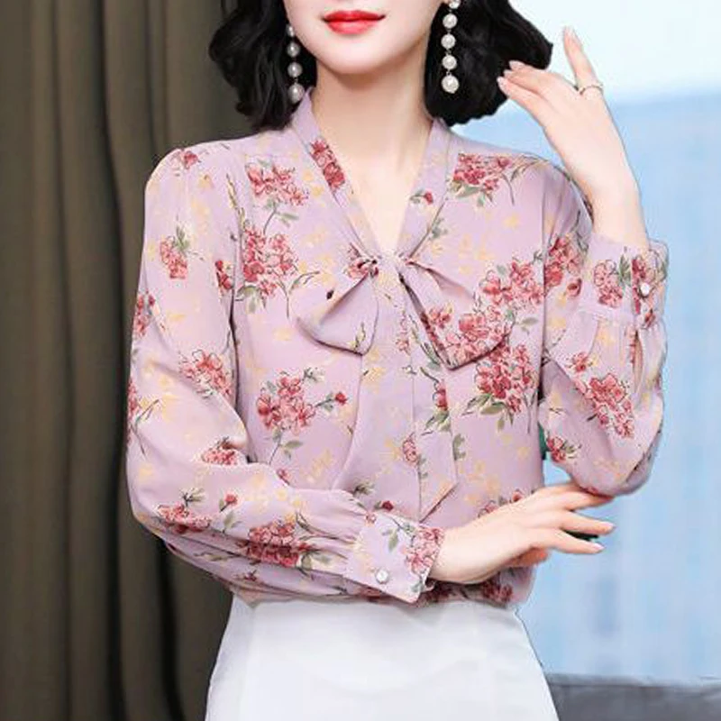 Autumn Aesthetic Elegant Fashion Commuter Prairie Chic Shirt Women Three Quarter Sleeve V Neck Drawstring Loose Casual Print Top