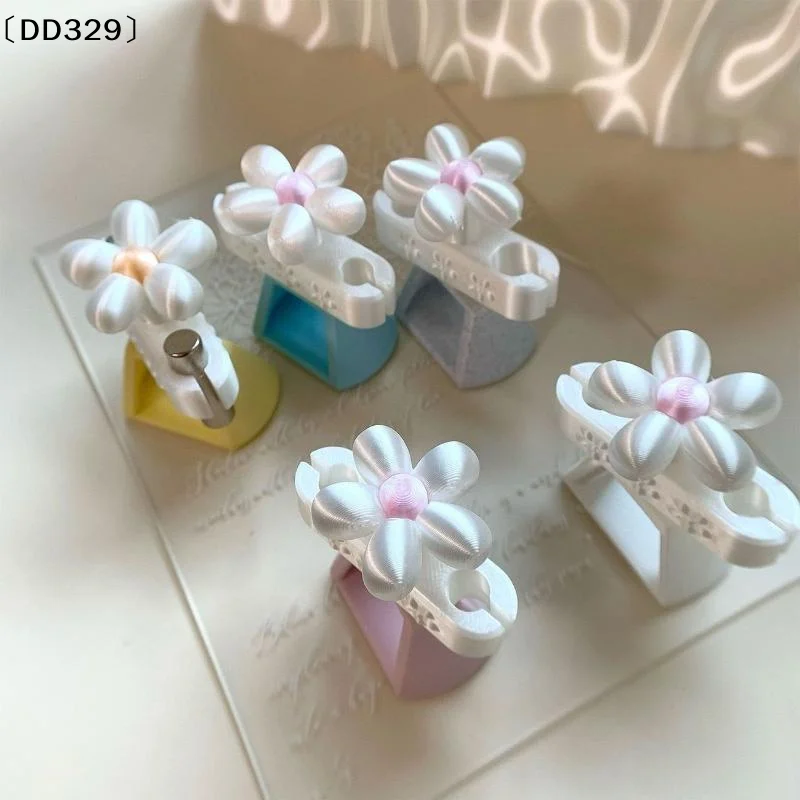 1Pcs Nail Art Tool New Flower Automatic Glass Bead Cat-Eye For Beginners No Skills Required Includes 8*25mm Magnets〔DD329〕