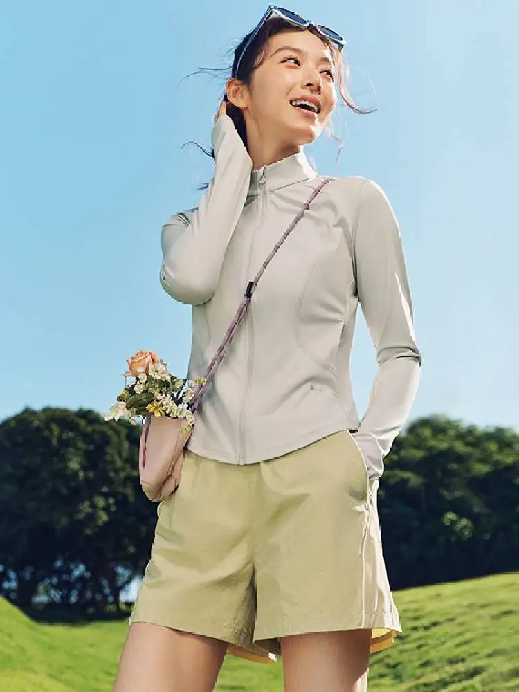 banana-le-women's-slim-fit-sun-protection-ice-silk-clothing-breathable-cool-sensation-faionable-outdoor-sportswear