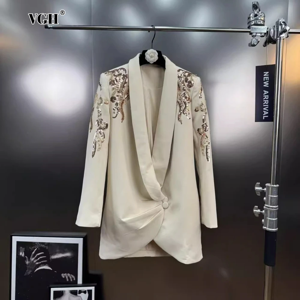 

VGH Sexy Spliced Sequins Coat for Women Notched Collar Long Sleeve Patchwork Buttons Folds Temperament Evening Blazer Female New
