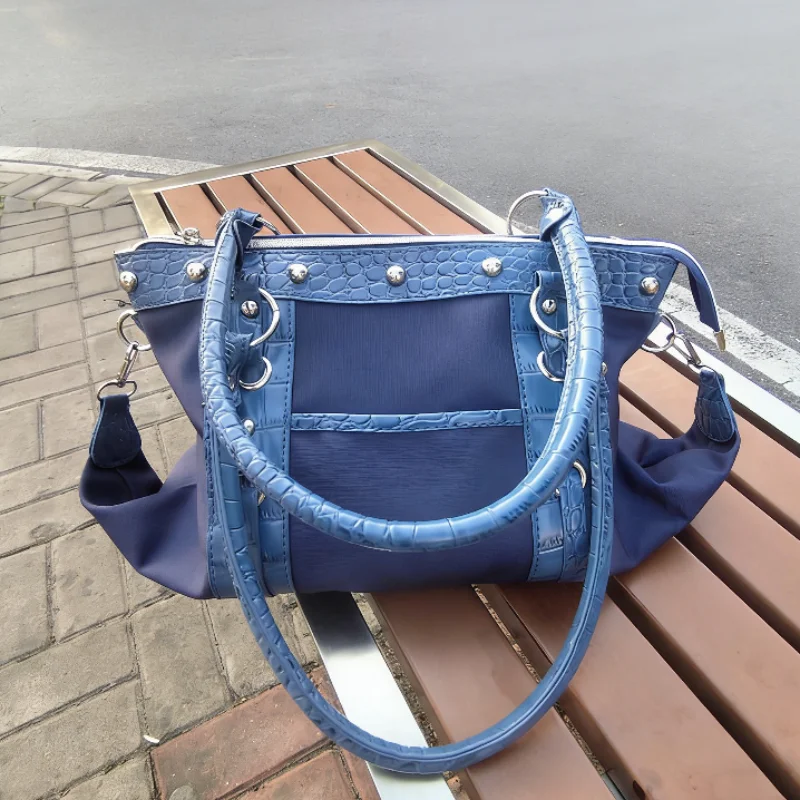 

Hot Girl Retro Handbag Y2k Harajuku Fashion Patchwork Shoulder Bag High-end Niche Women's Underarm Bag Riveted Motorcycle Bag