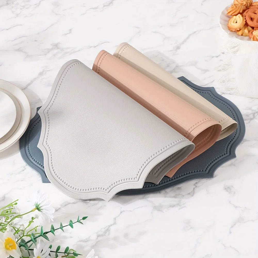 1/4/6 قطعة البيضاوي الشكل بولي Red المفارش الحمراء مجموعة فو الجلود المطبخ طاولة طعام وسادة فاخرة هدية مكان حصيرة أدوات المائدة مقهى الوسادة يخزن