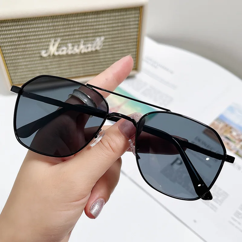 Irregular Design Double Beam Sunglasses For Men Women Popular Easy Black Metal UV400 Sun Glasses Vintage Male Female Eyewear New