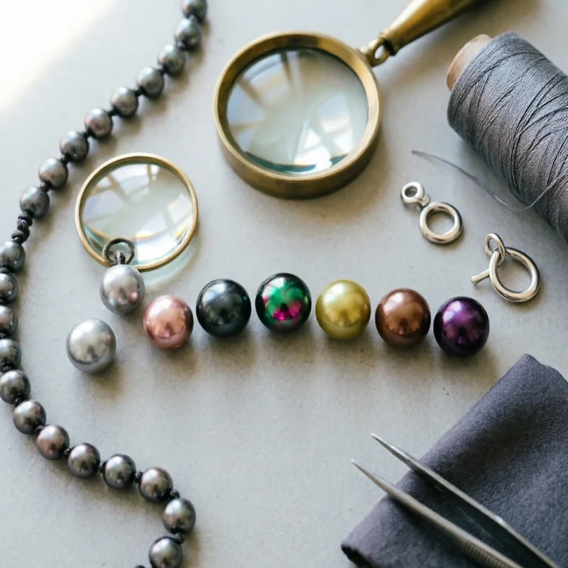 Black Pearl Necklace: Tahitian, Treated and How to Tell the Difference