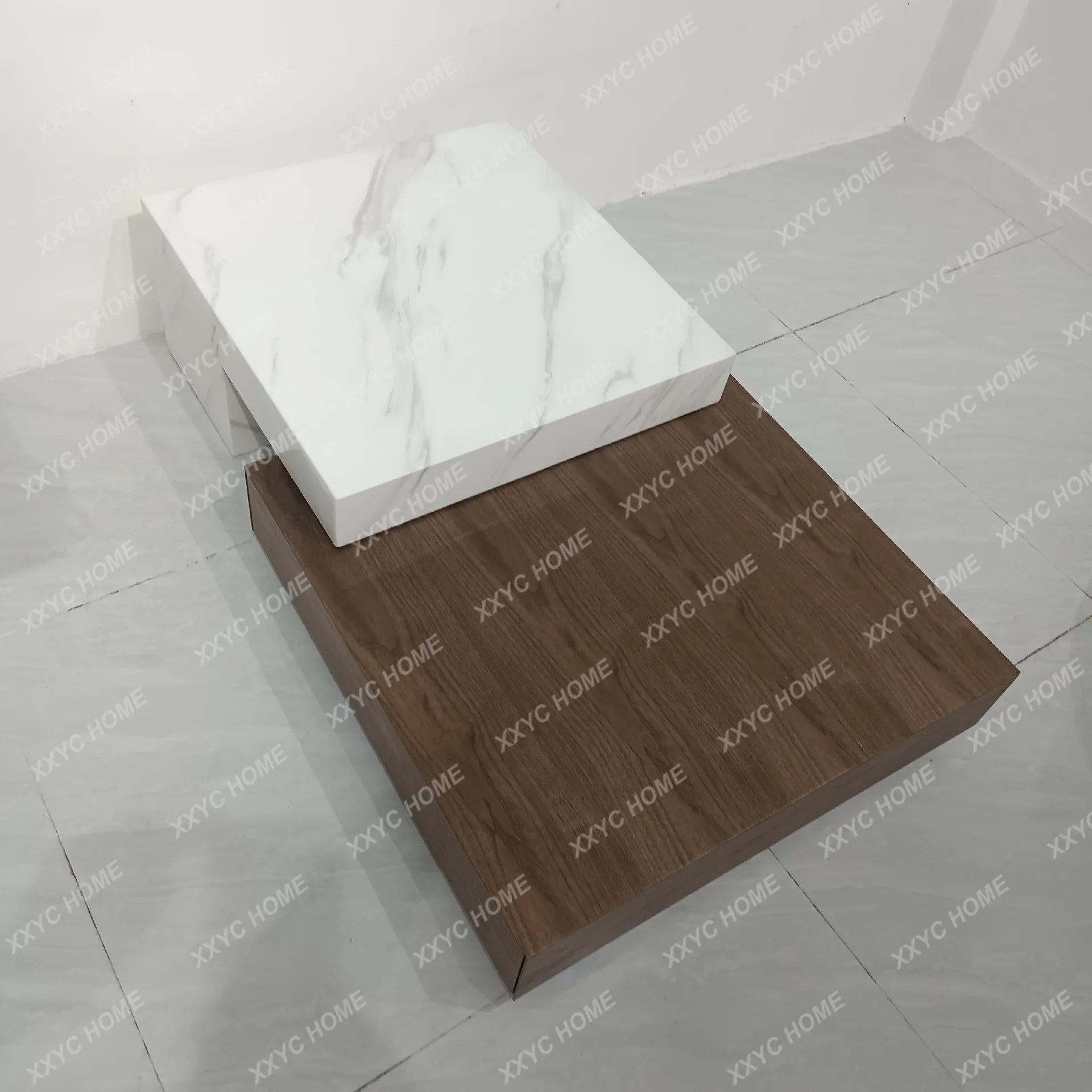 

Минималистичный журнальный столик для гостиной в небольшой квартире