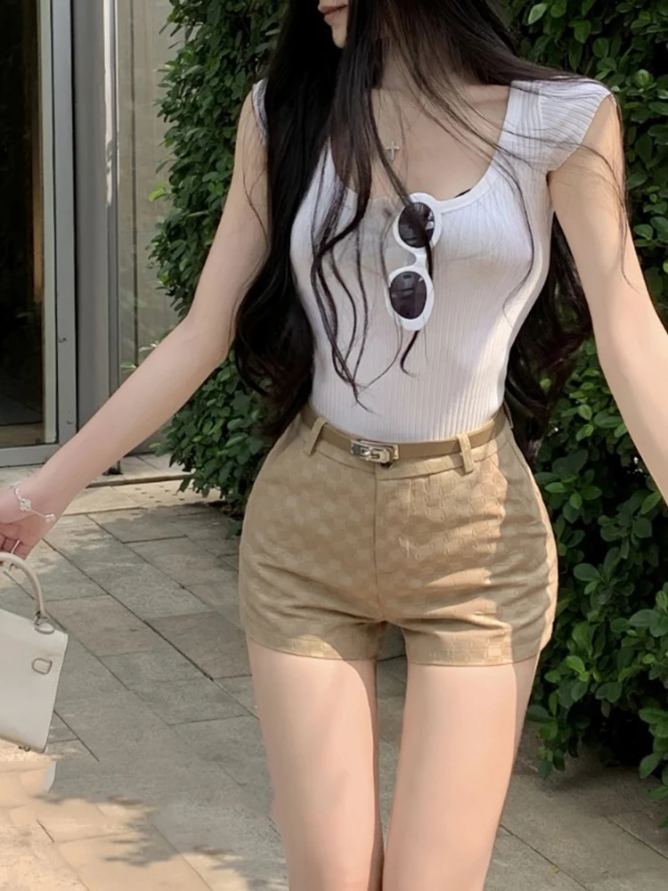 2025 checkerboard casual shorts summer new high waist slimming leg length spicy girl A-line wide leg hot pants for women