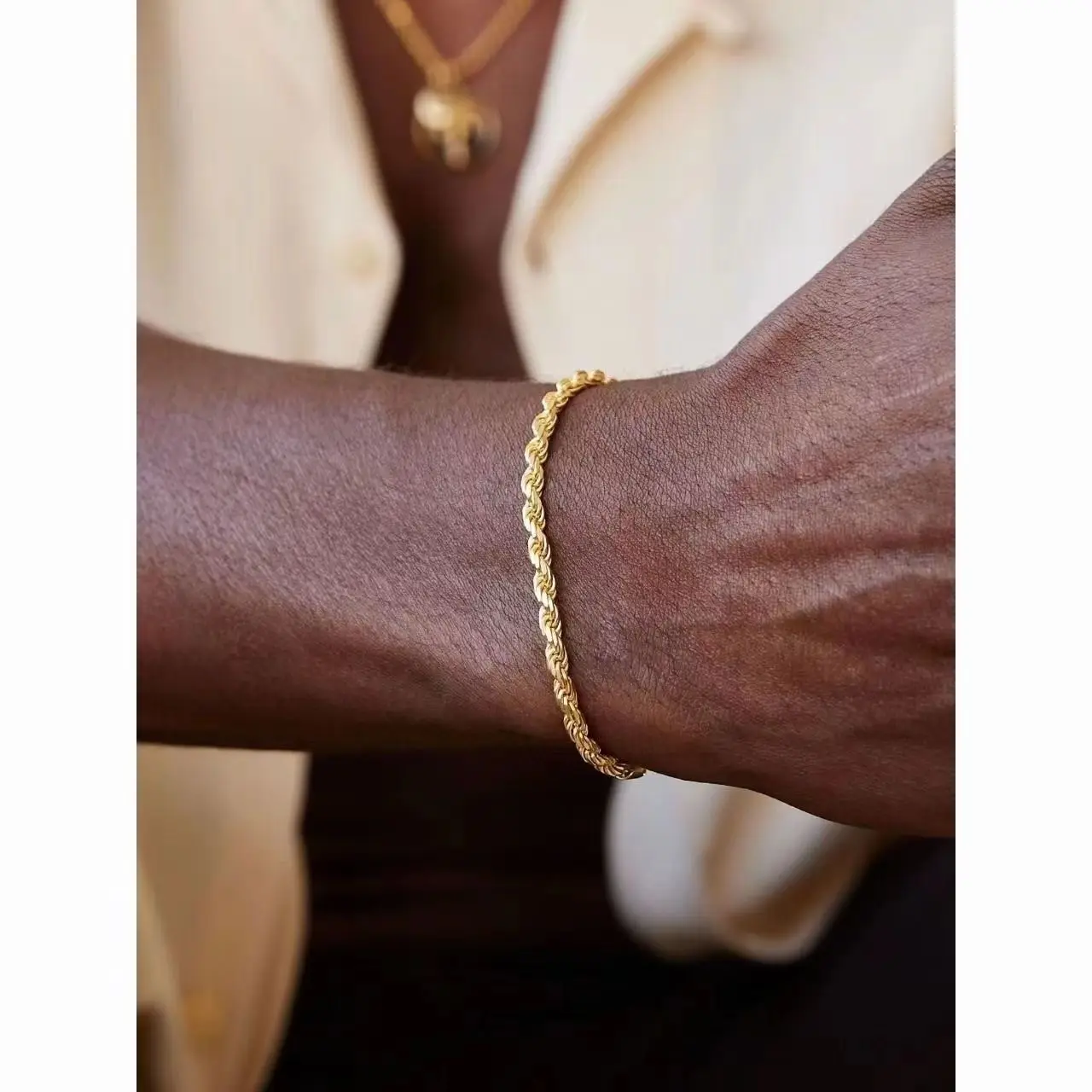High-End Trendy Titanium Steel Gold Twist Cuban Chain Stylish Unique Versatile Fashion Bracelet for Men