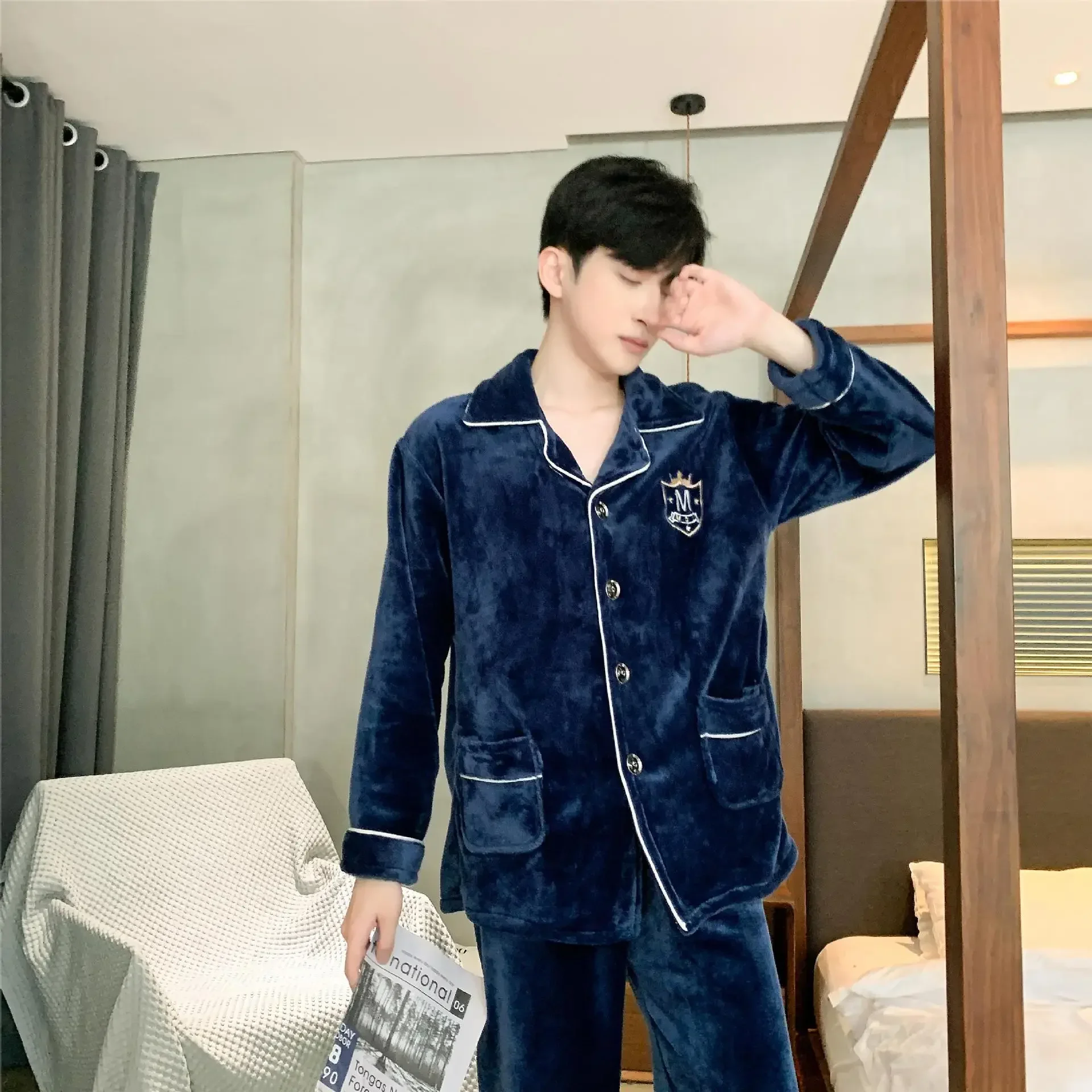 

Men's Autumn Winter Flannel Long Sleeve Cardigan Lapel Homewear Pajama Suit Wholesale Sleepwear Thickened Warm